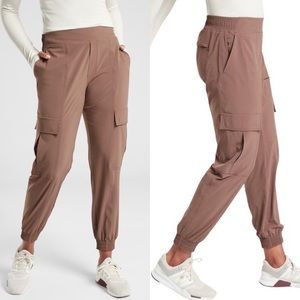 🆕 Athleta Chelsea Jogger